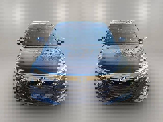 Used 2018 Honda Accord Sport image 2