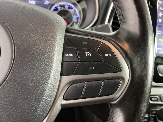 Used 2020 Jeep Cherokee Limited image 15