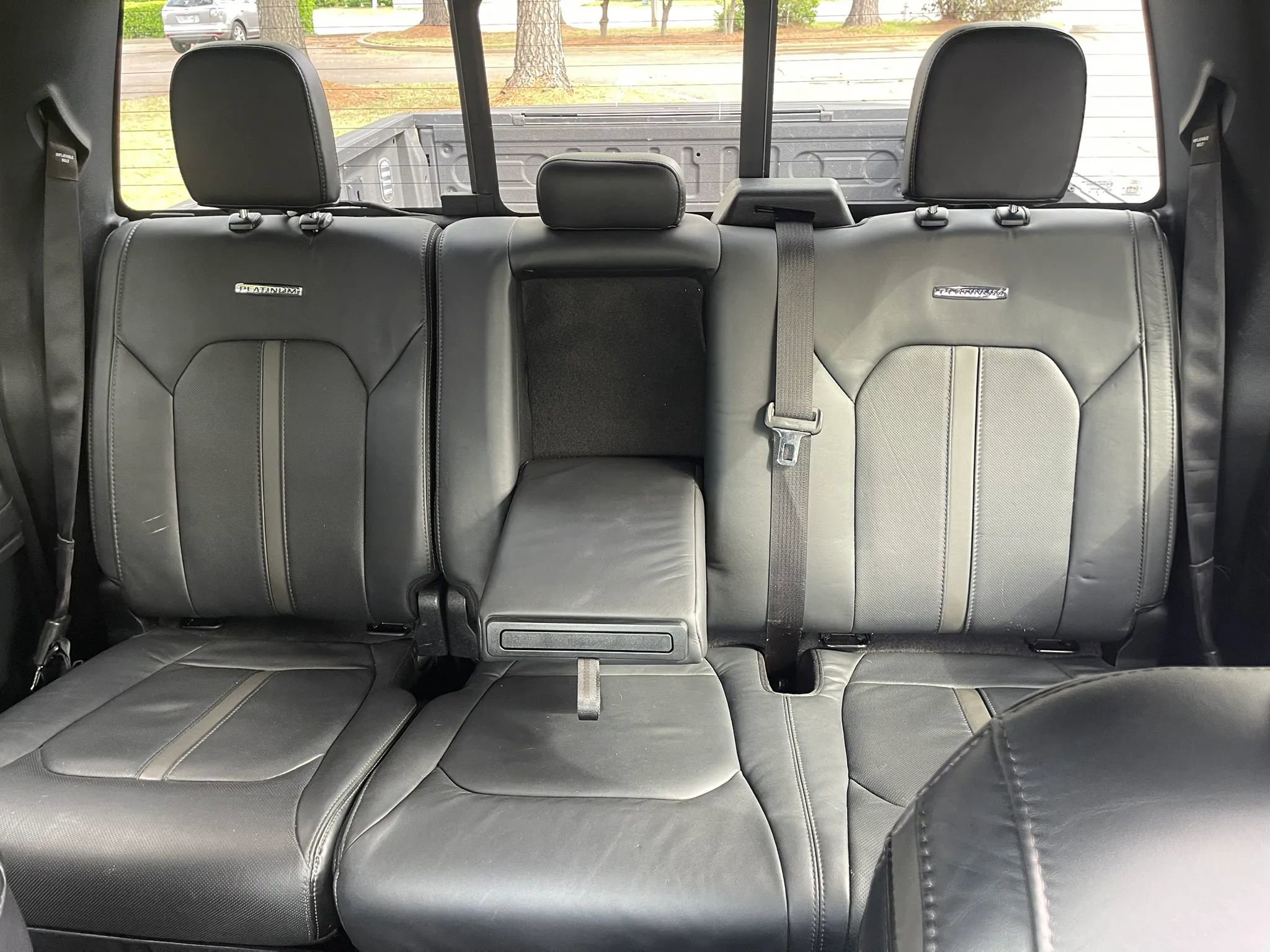 Used 2016 Ford F150 Platinum w/ Equipment Group 701A Luxury image 15