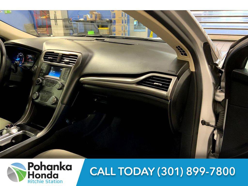 Used 2019 Ford Fusion S image 17