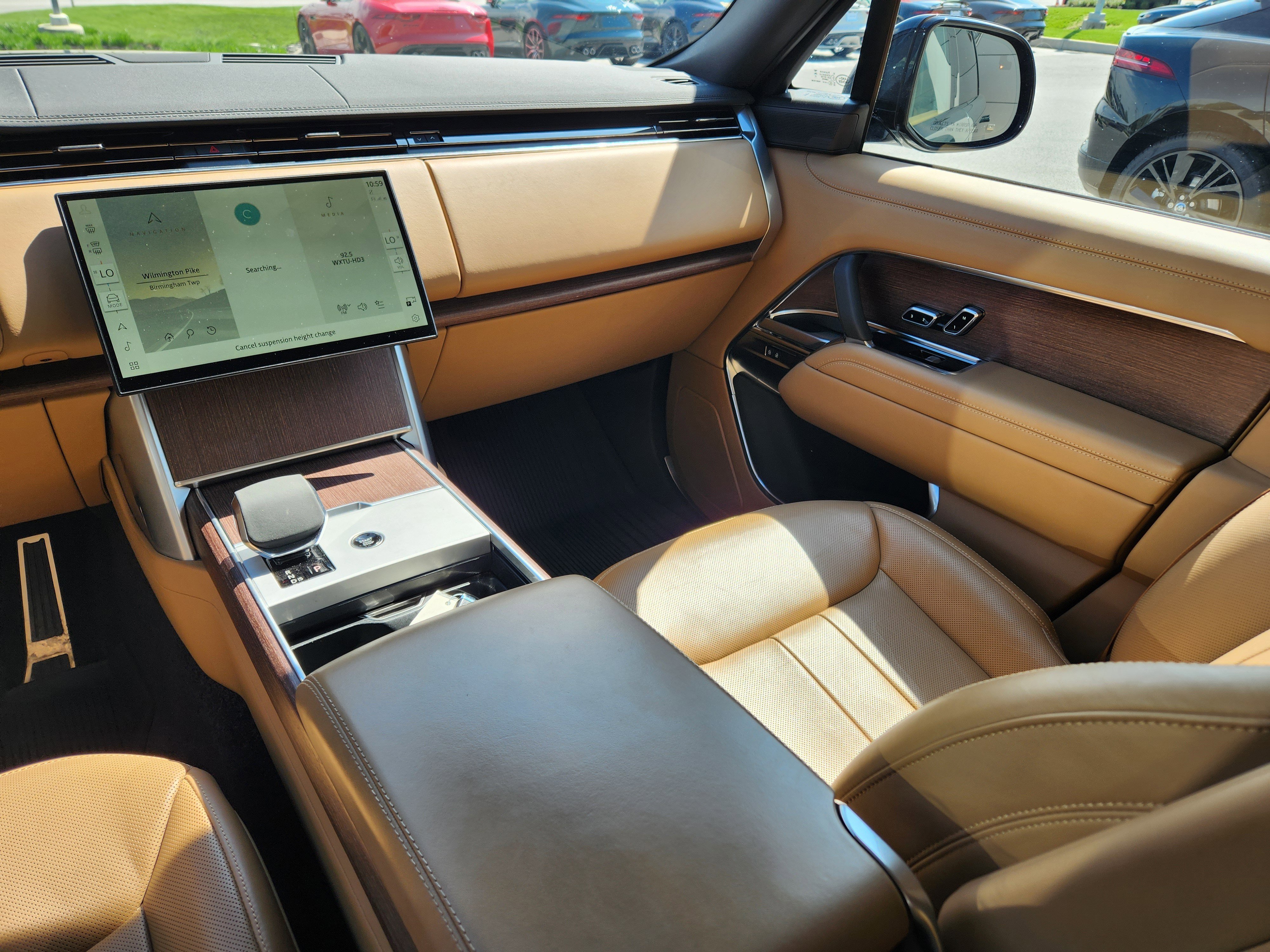 Certified 2024 Land Rover Range Rover Long Wheelbase SE image 14