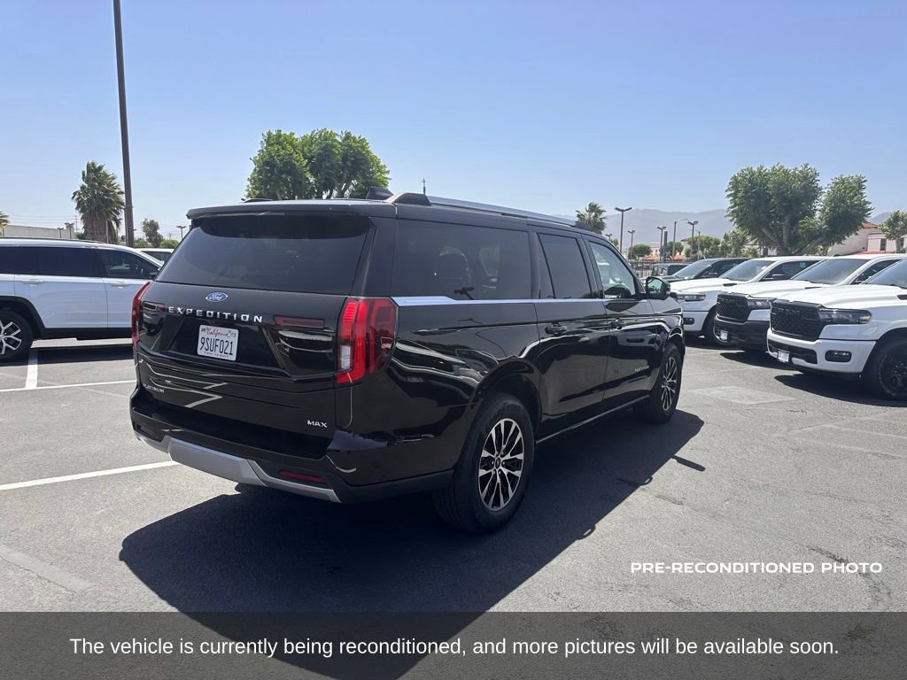 Used 2025 Ford Expedition Max Platinum AWD/4WD image 6