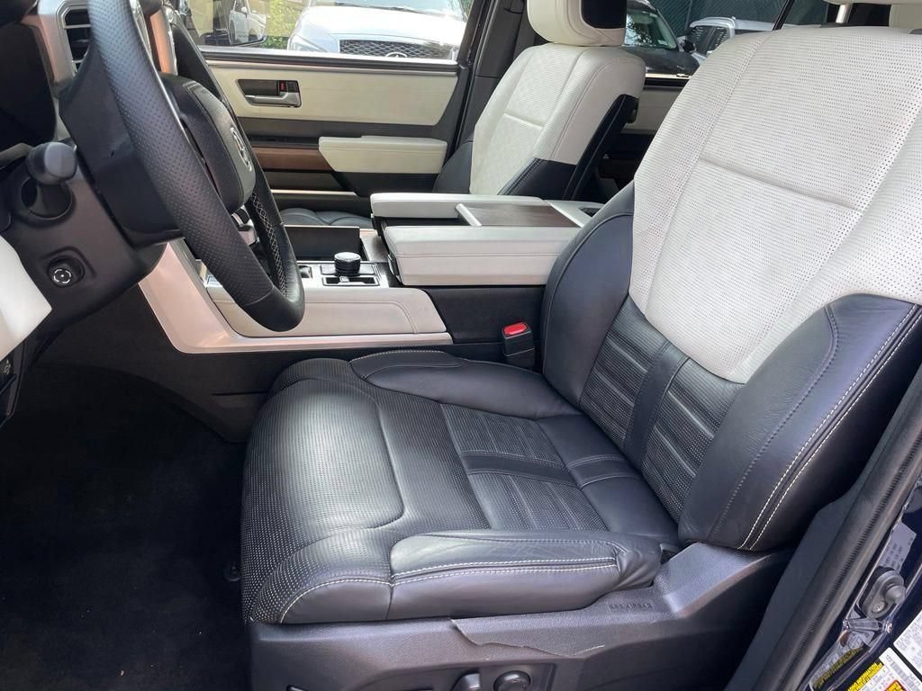 Used 2023 Toyota Sequoia Capstone AWD/4WD image 7
