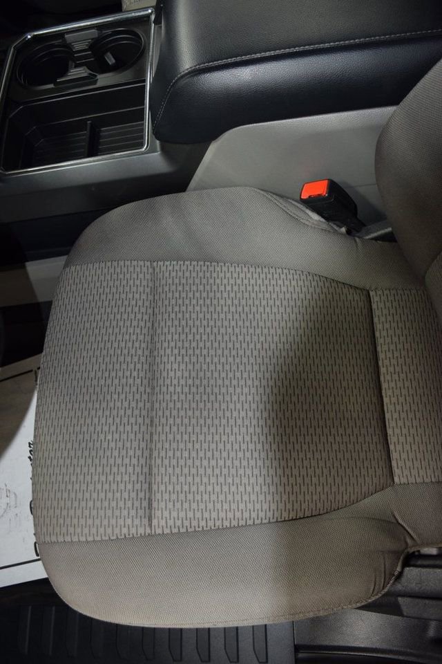 Used 2022 Ford F550 4x4 Crew Cab Super Duty w/ XLT Value Package image 28