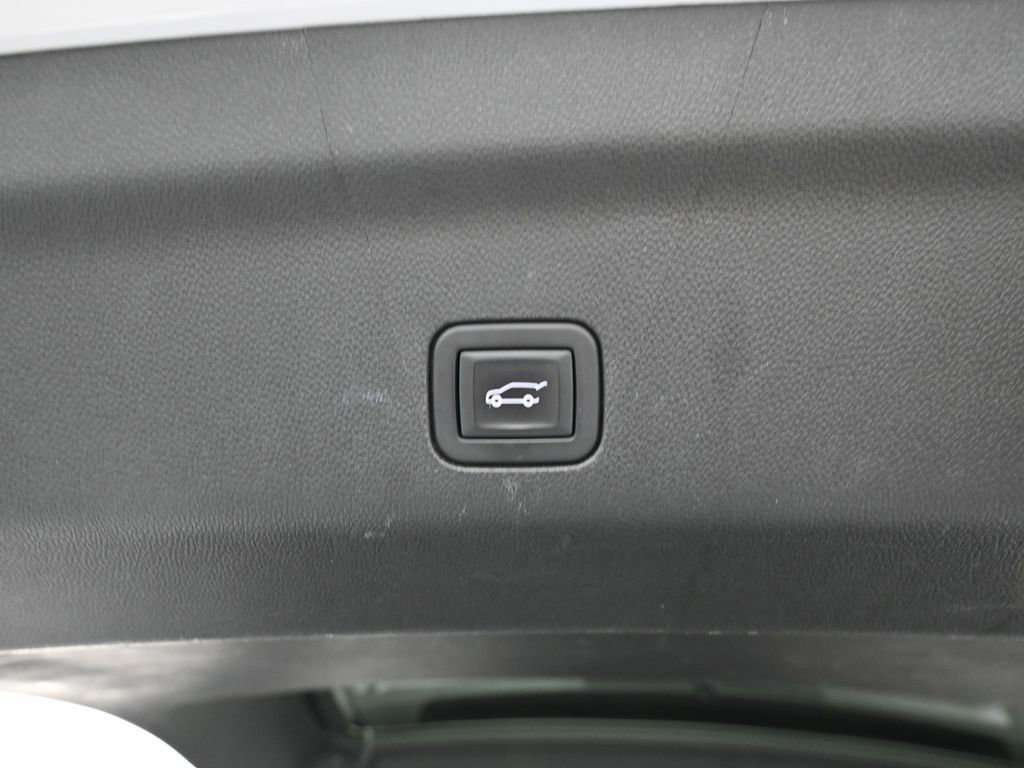 Used 2023 Chevrolet Suburban Premier image 50