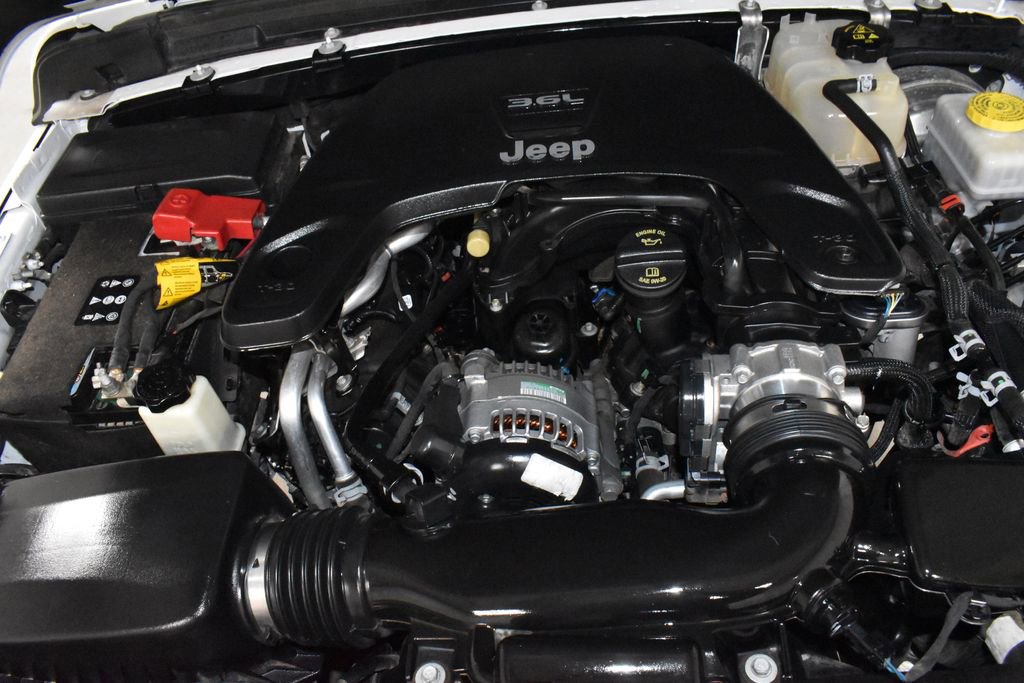 Used 2021 Jeep Wrangler Sport image 10