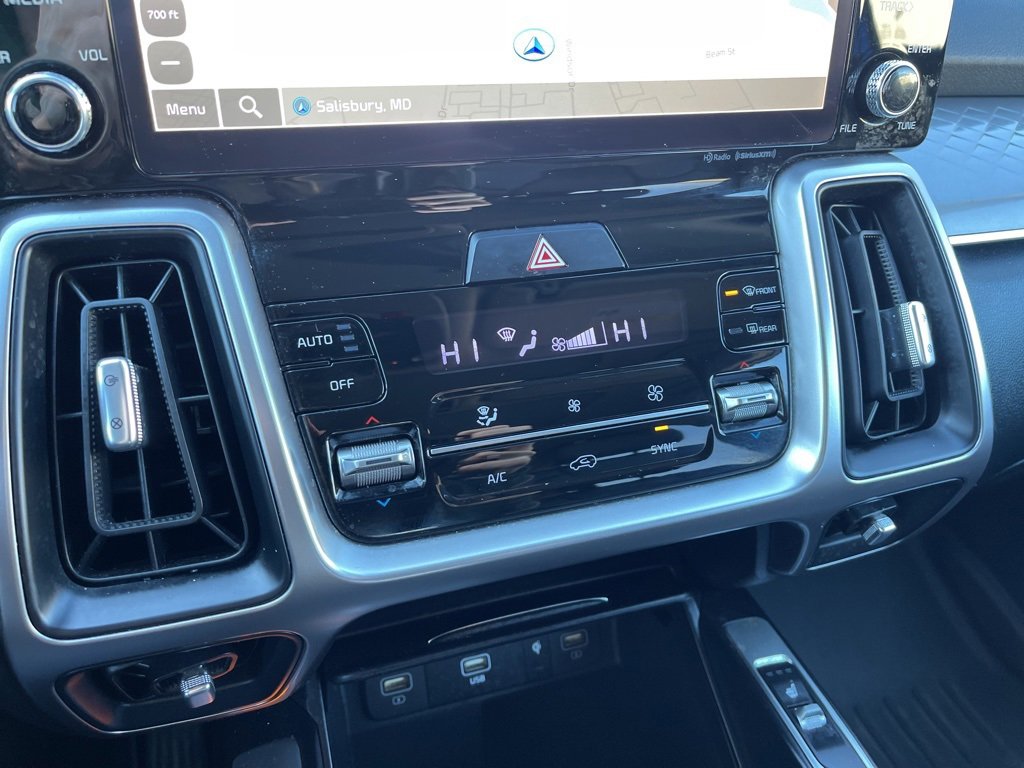 Used 2023 Kia Sorento S w/ Panoramic Sunroof Package image 13