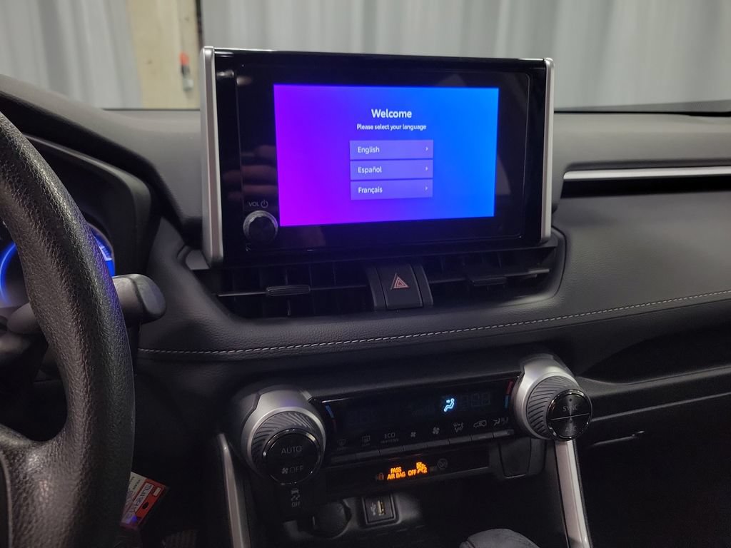 Used 2025 Toyota RAV4 LE AWD/4WD image 14