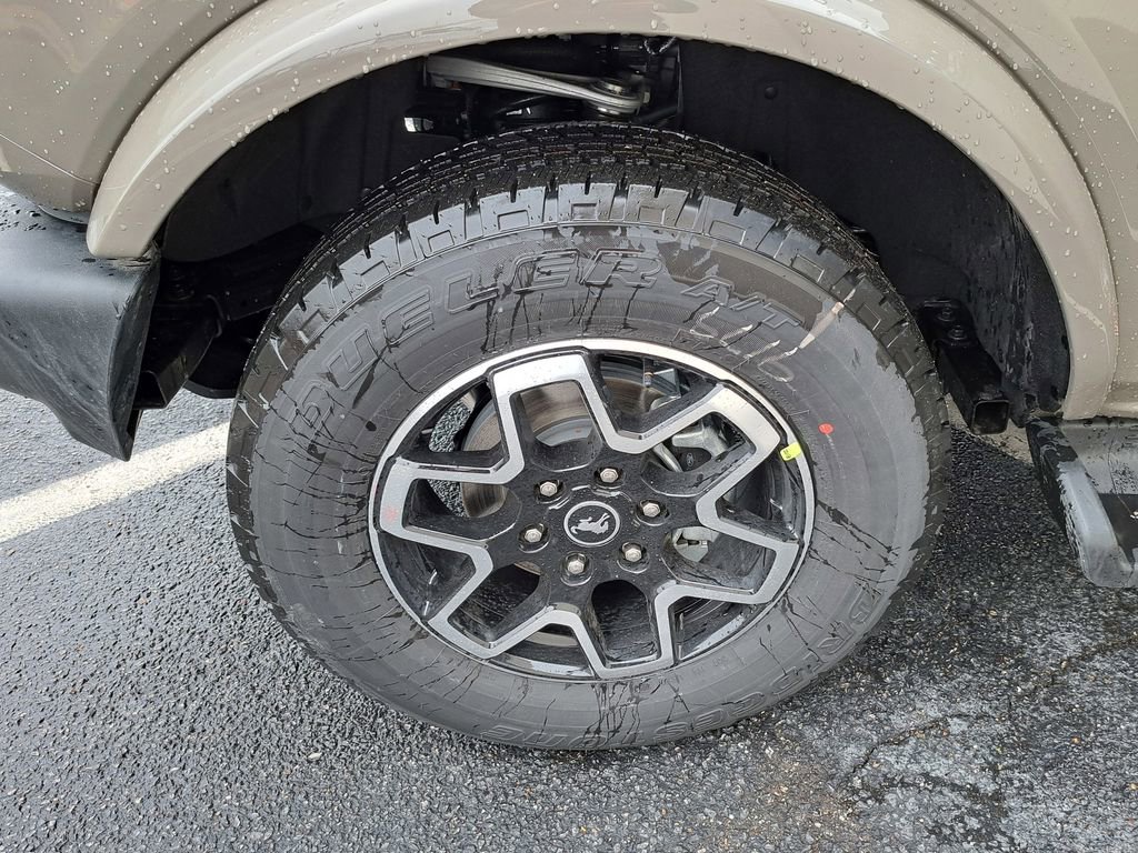 New 2026 Ford Bronco Outer Banks AWD/4WD image 14