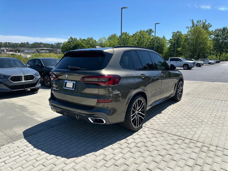 Certified 2022 BMW X5 xDrive40i w/ M Sport Package AWD/4WD image 12