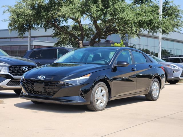 Certified 2023 Hyundai Elantra SE FWD image 2