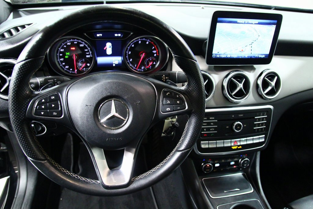 Used 2018 Mercedes-Benz GLA 250 4MATIC image 6