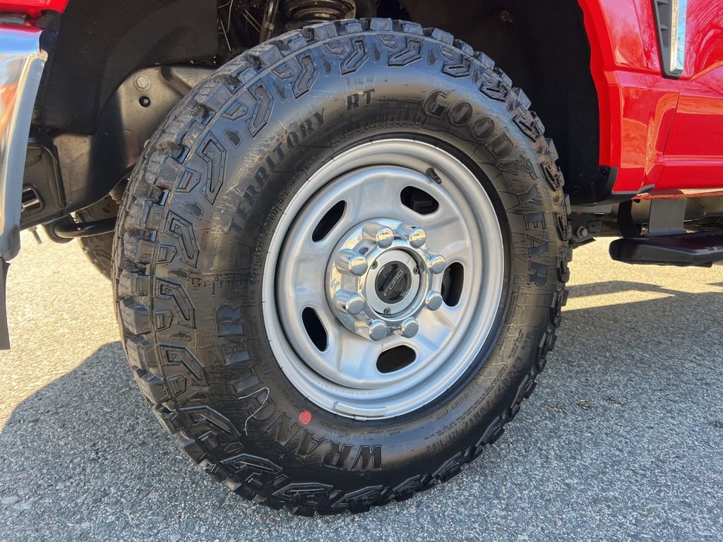 Used 2026 Ford F250 XL w/ XL Off-Road Package image 11