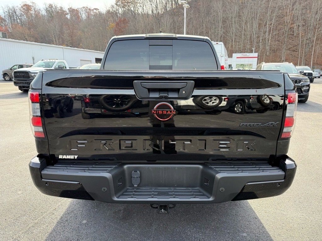 Used 2023 Nissan Frontier PRO-4X w/ Pro-4X Premium Package image 6