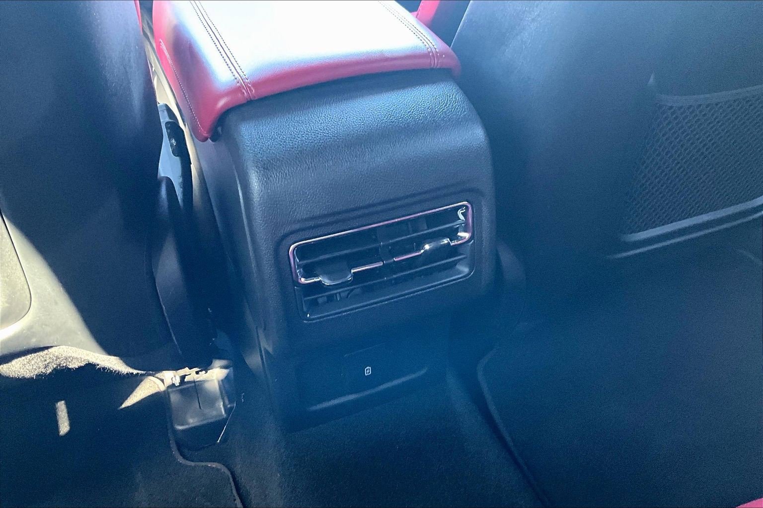 Used 2024 Lincoln Corsair Grand Touring AWD/4WD image 33