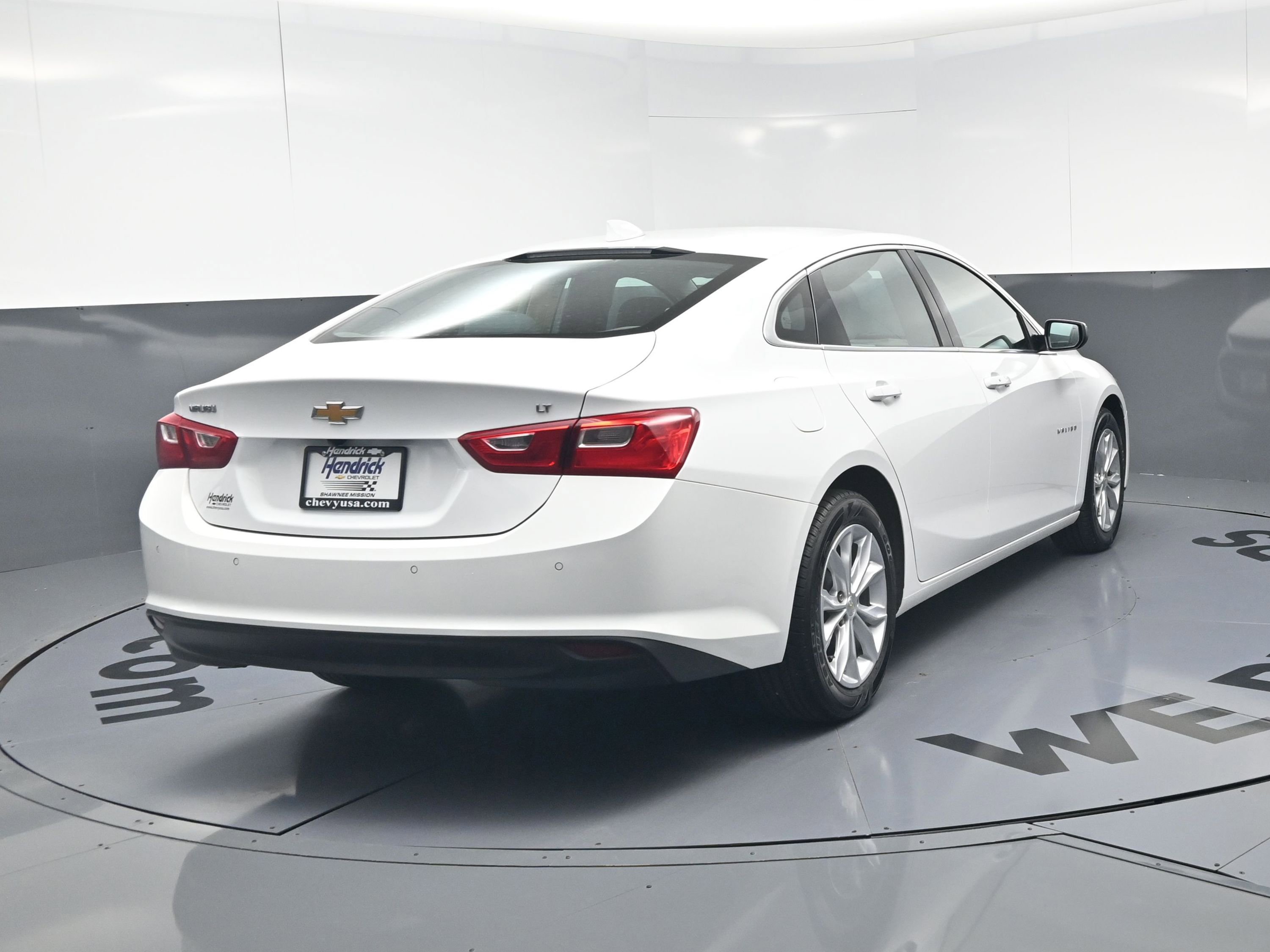 Used 2024 Chevrolet Malibu LT FWD image 9