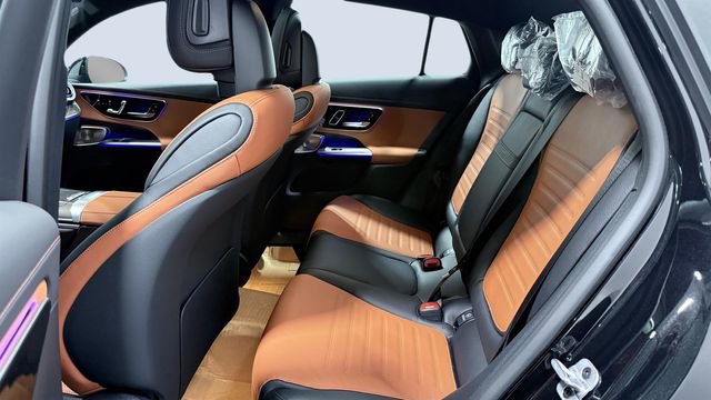 New 2026 Mercedes-Benz GLC 43 AMG 4MATIC Coupe image 7