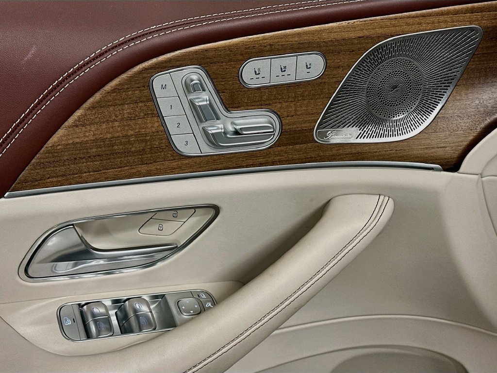 Used 2025 Mercedes-Benz Maybach GLS 600 4MATIC image 19