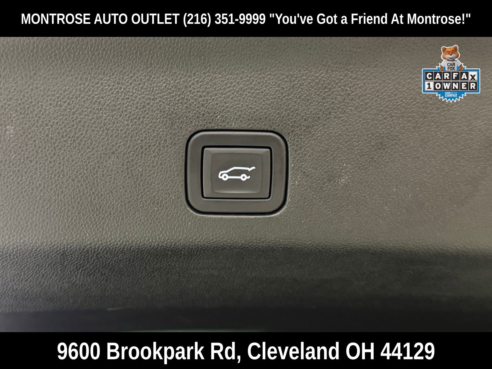 Used 2023 GMC Yukon XL SLT w/ SLT Premium Package image 45