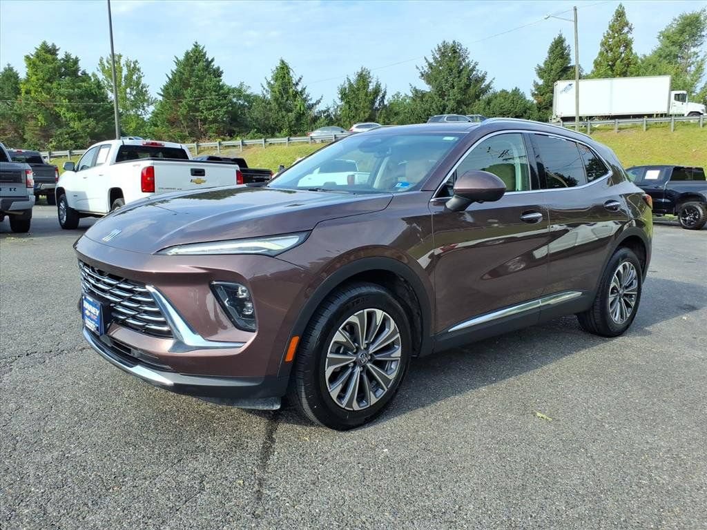 Used 2024 Buick Envision Preferred AWD/4WD image 7