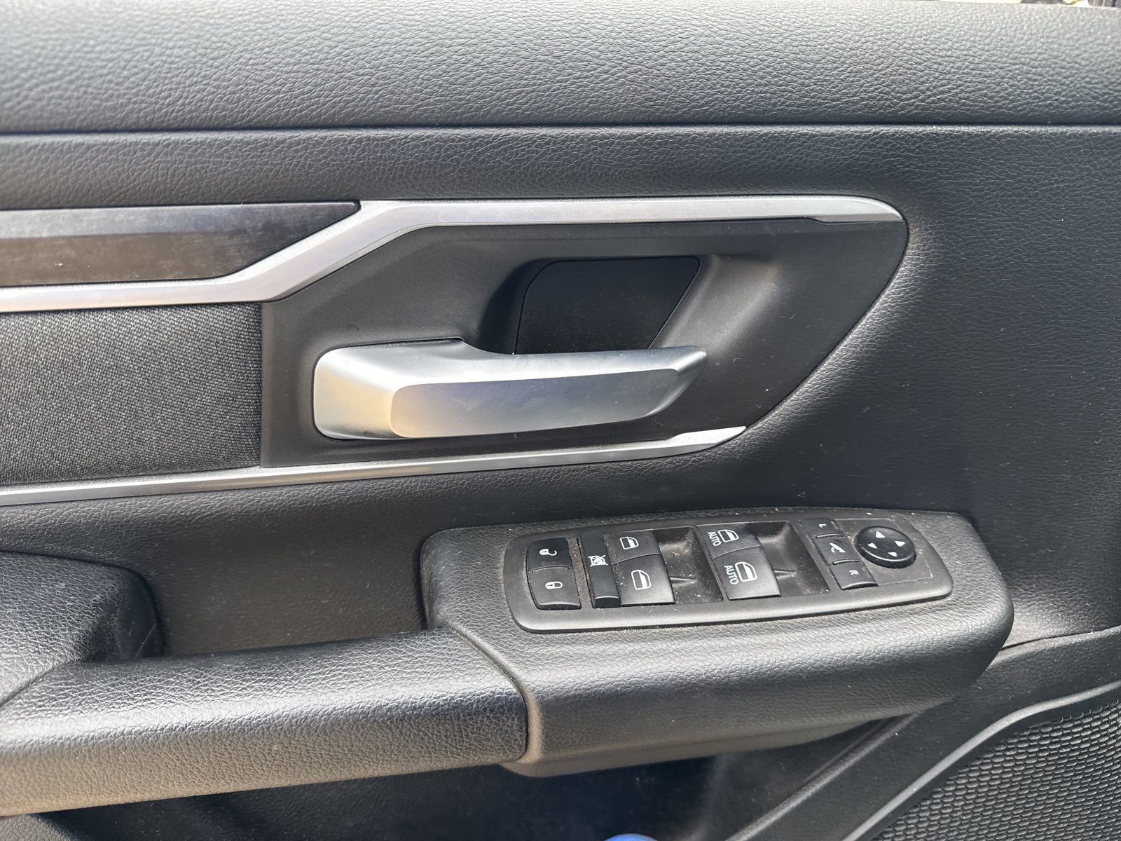 Used 2021 RAM 1500 Lone Star image 11