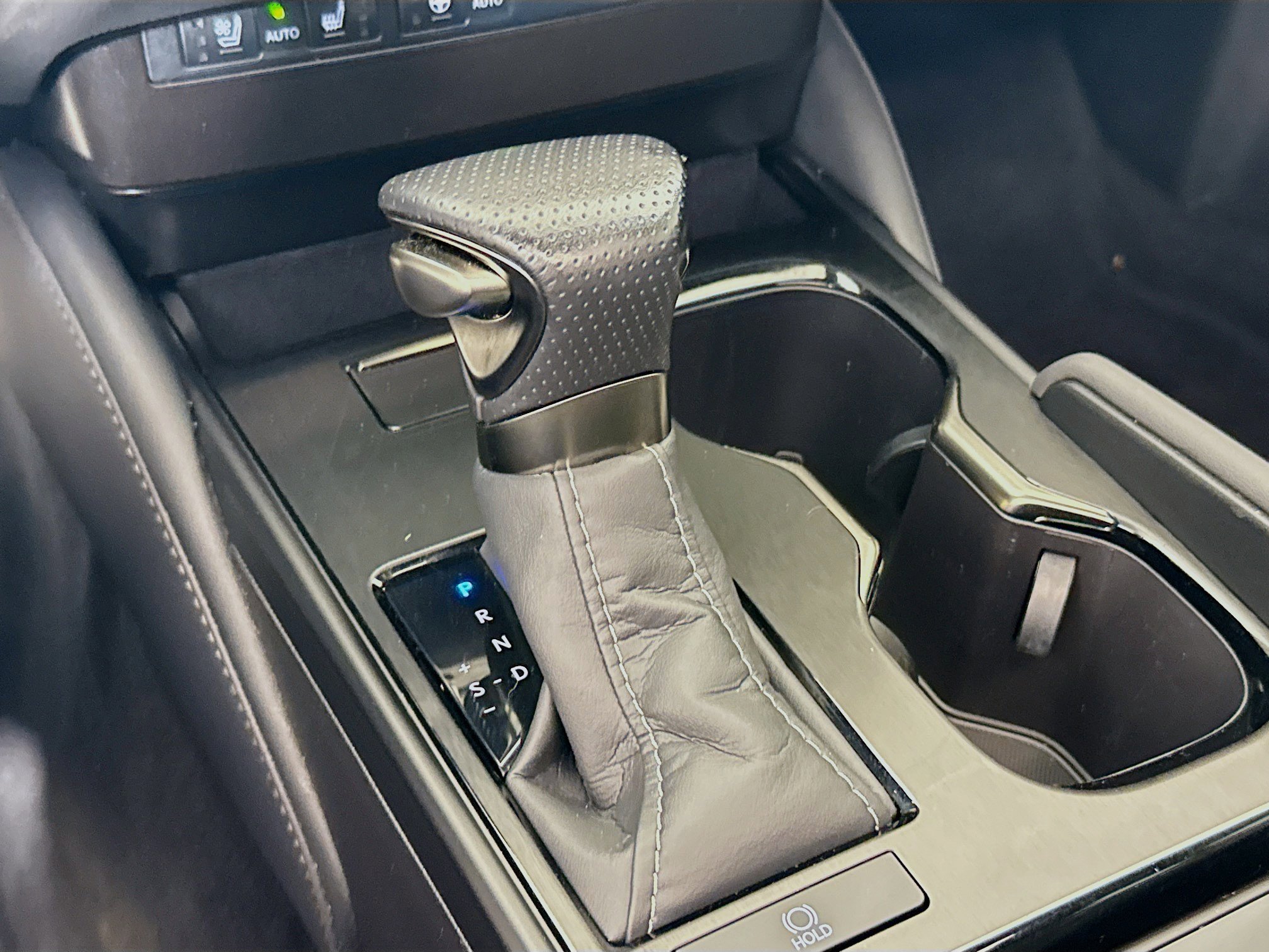 Certified 2023 Lexus ES 350 F Sport w/ Accessory Package (Z2) image 19