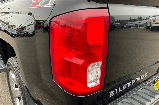Used 2017 Chevrolet Silverado 1500 LTZ Z71 w/ LTZ Plus Package image 29