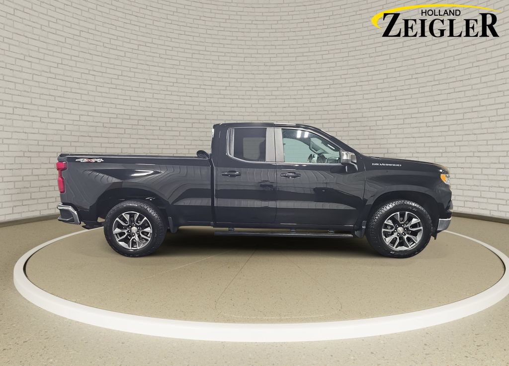 Used 2023 Chevrolet Silverado 1500 LT AWD/4WD image 4