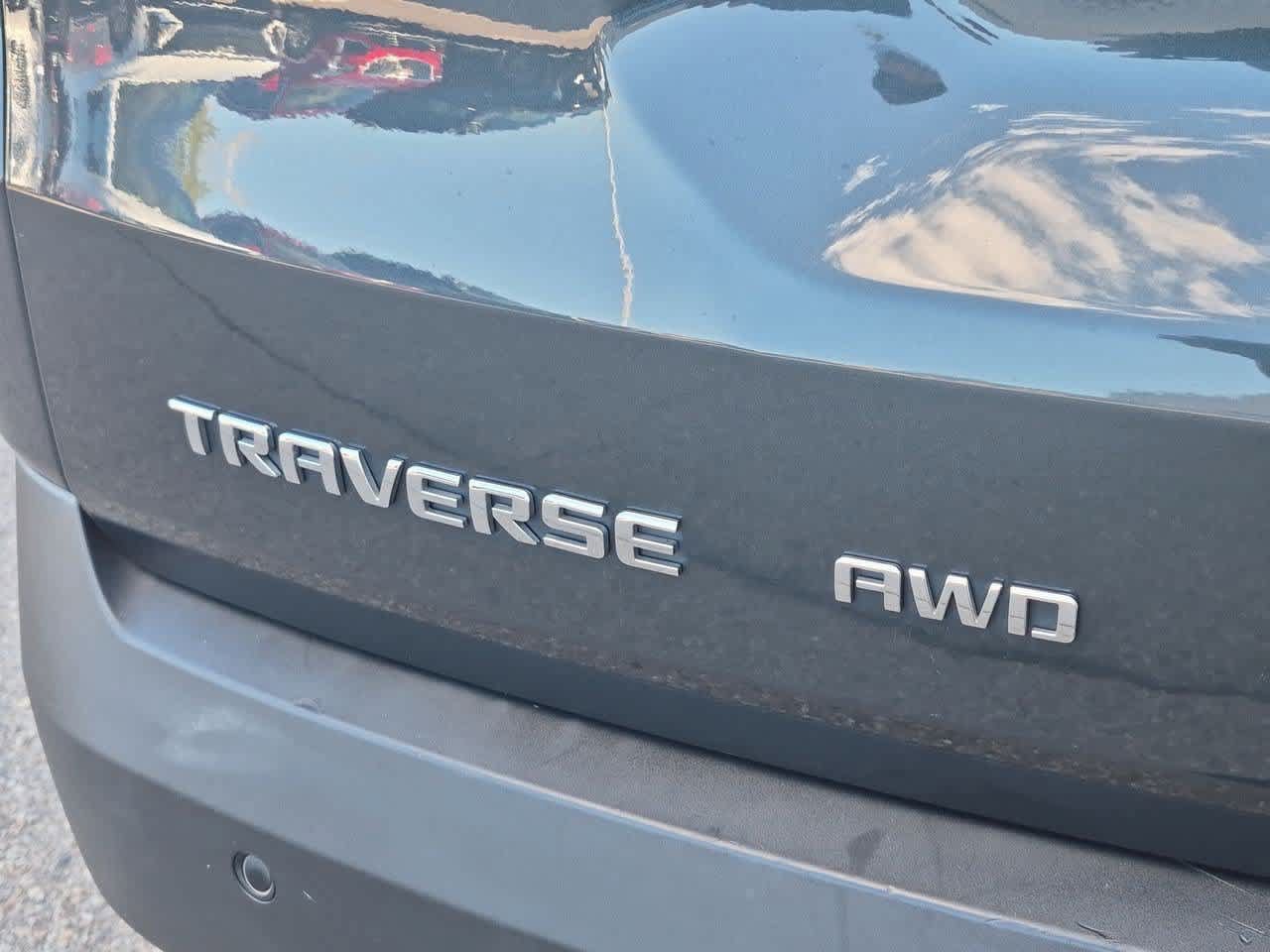 Used 2018 Chevrolet Traverse LT AWD/4WD image 12
