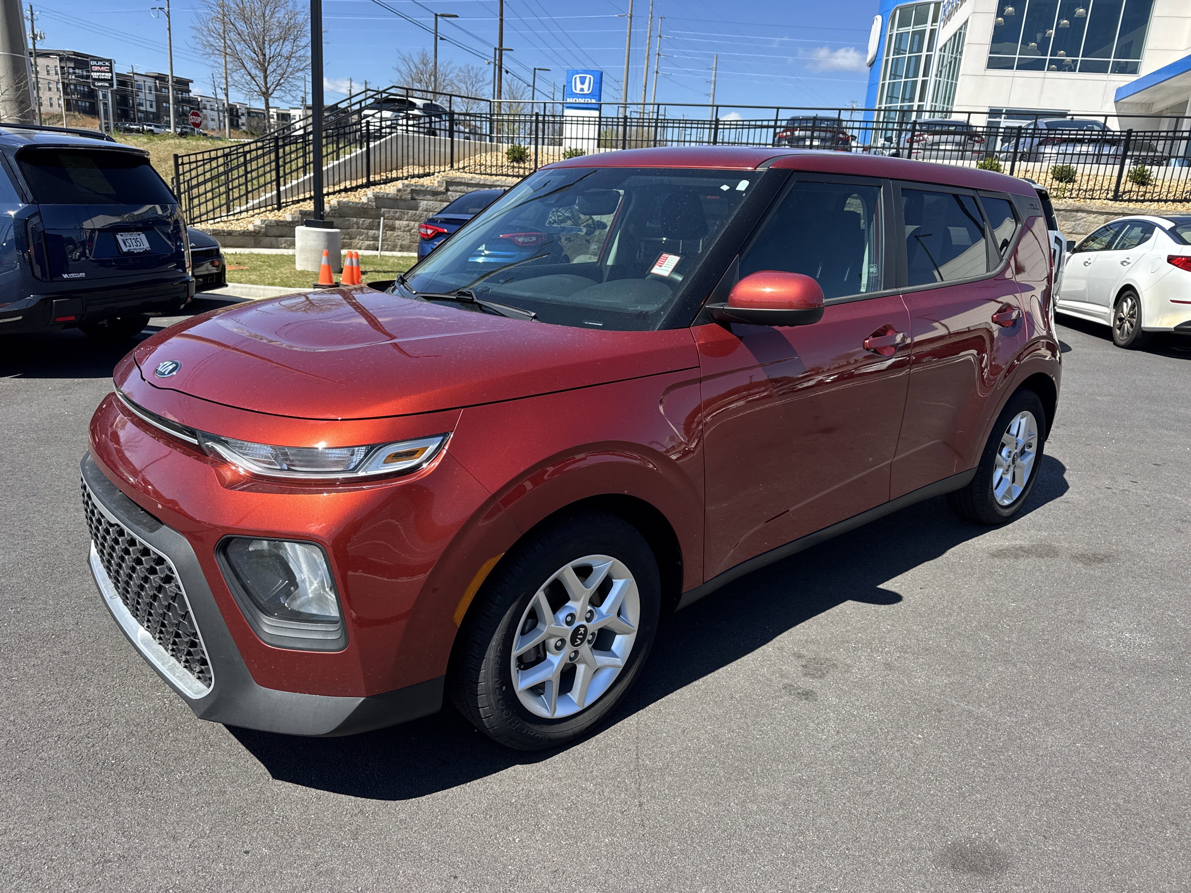 Used 2021 Kia Soul S image 3