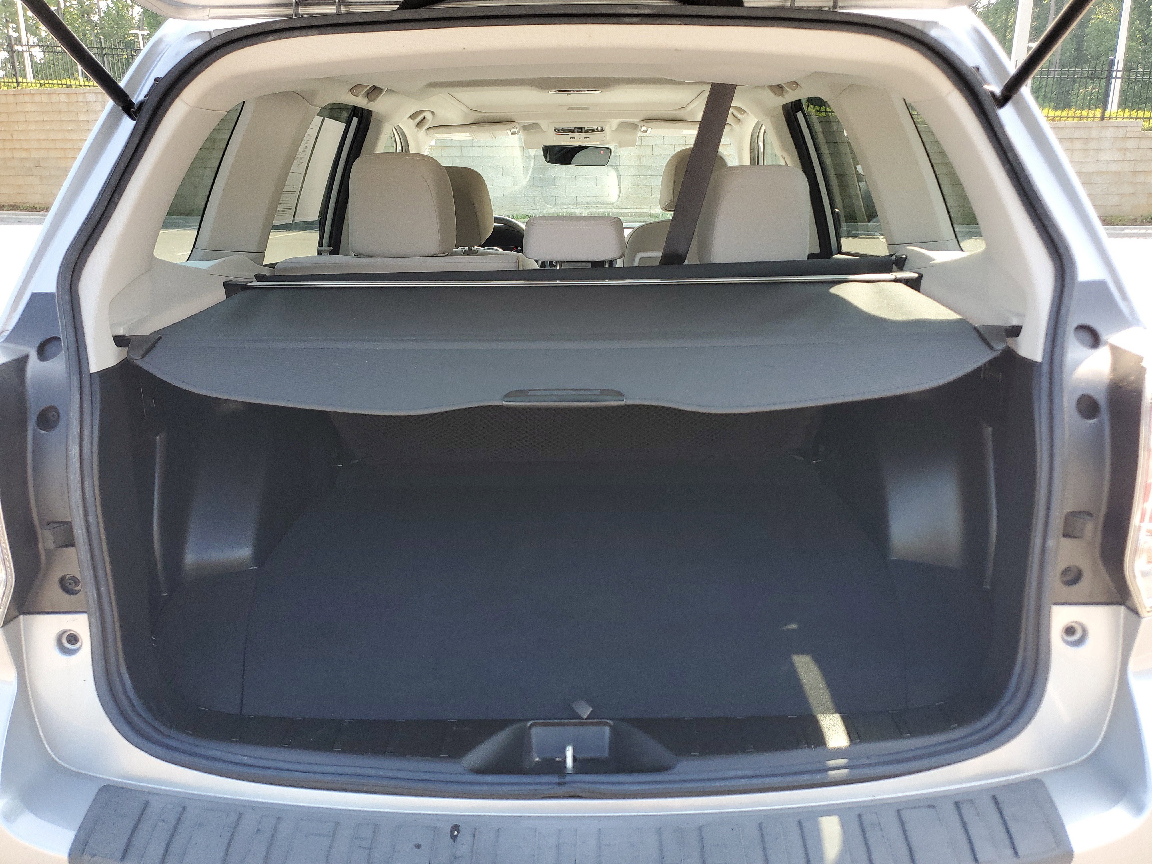 Used 2017 Subaru Forester 2.5i Premium AWD/4WD image 9