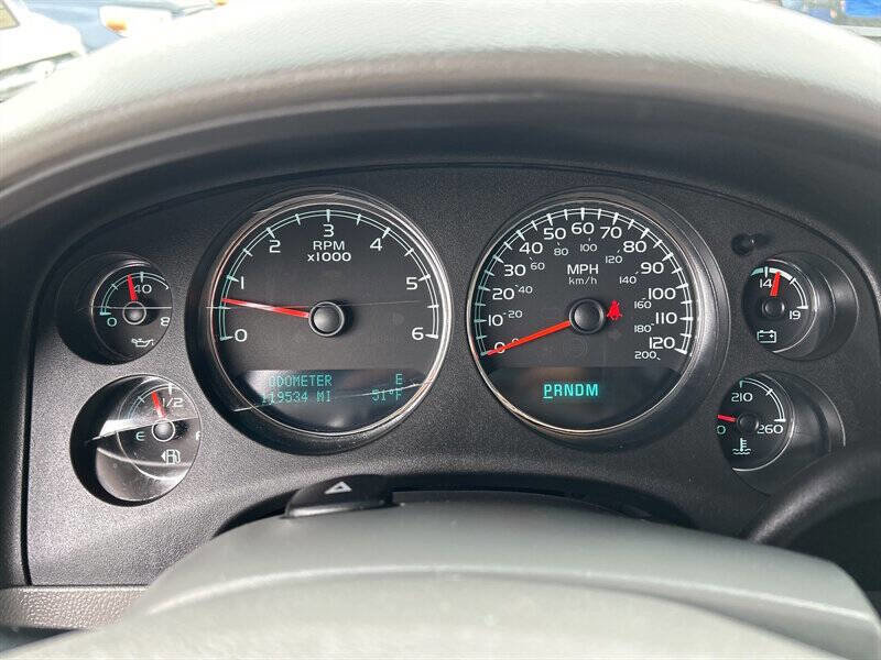 Used 2014 Chevrolet Tahoe LT w/ Luxury Package AWD/4WD image 28