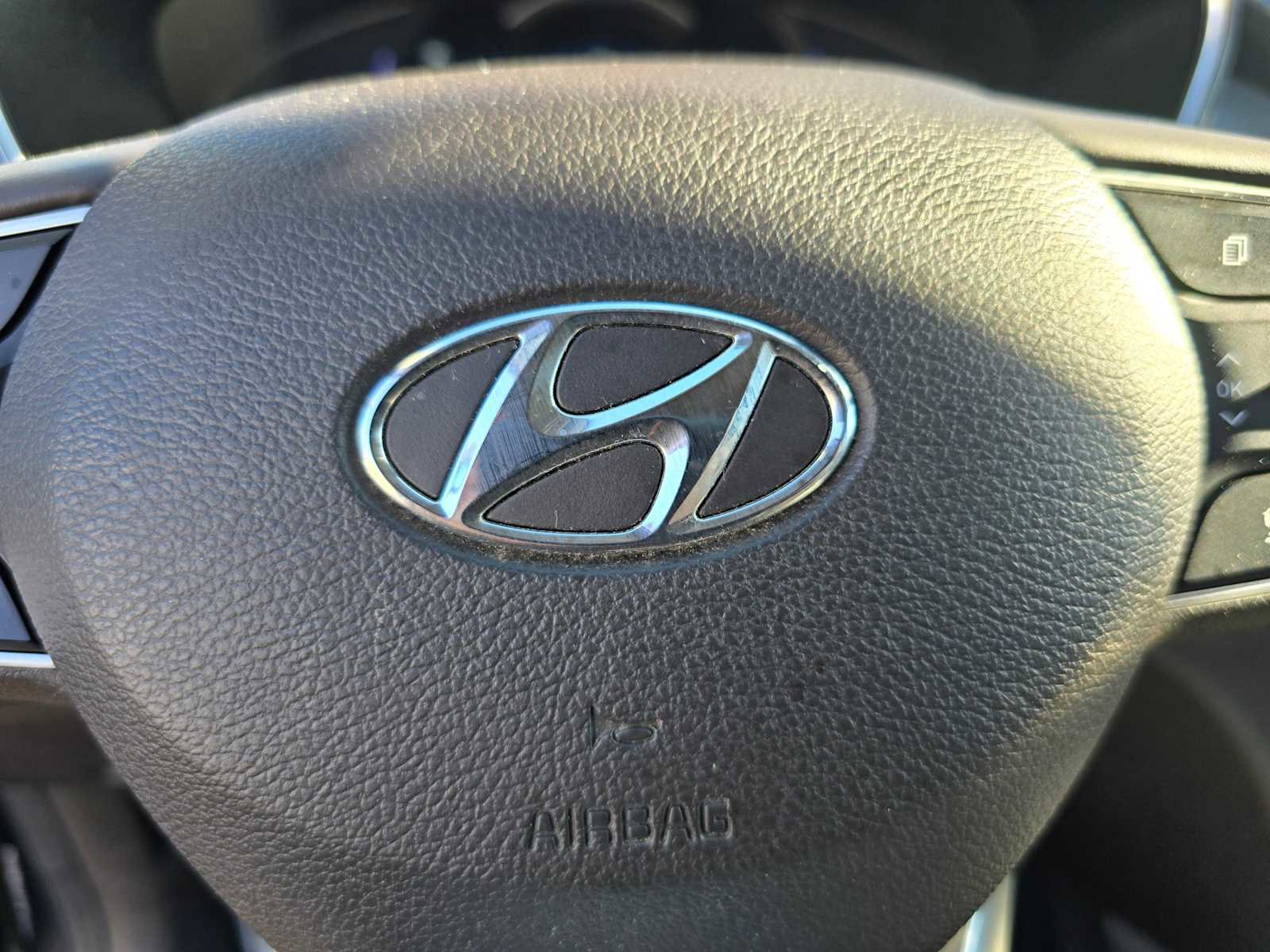 Used 2019 Hyundai Santa Fe Ultimate image 29