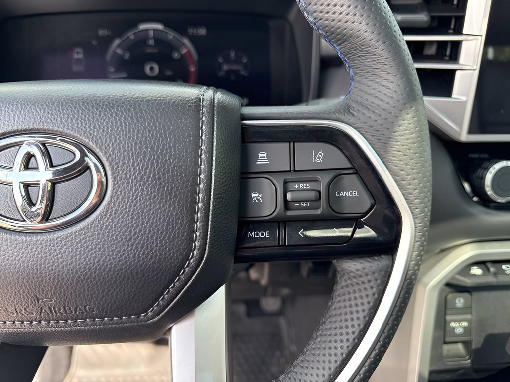 Used 2025 Toyota Tundra Platinum AWD/4WD image 18
