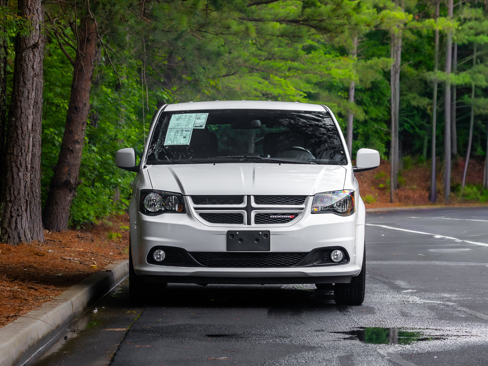 Used 2020 Dodge Grand Caravan GT FWD image 31