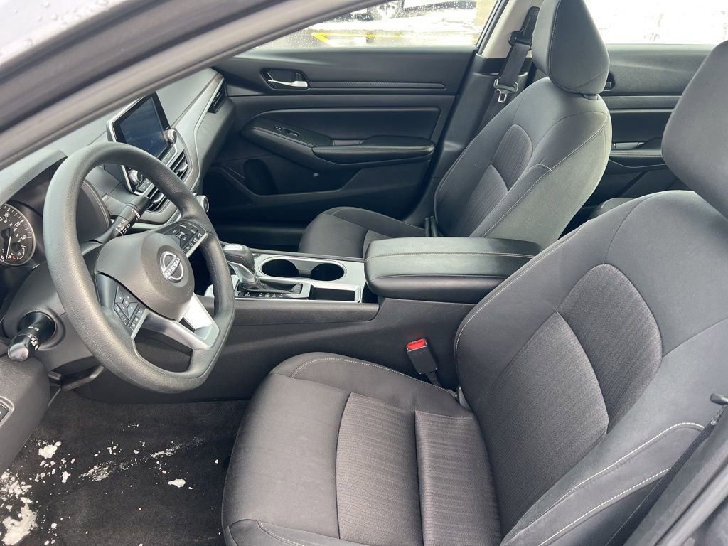 Certified 2024 Nissan Altima 2.5 SV image 4