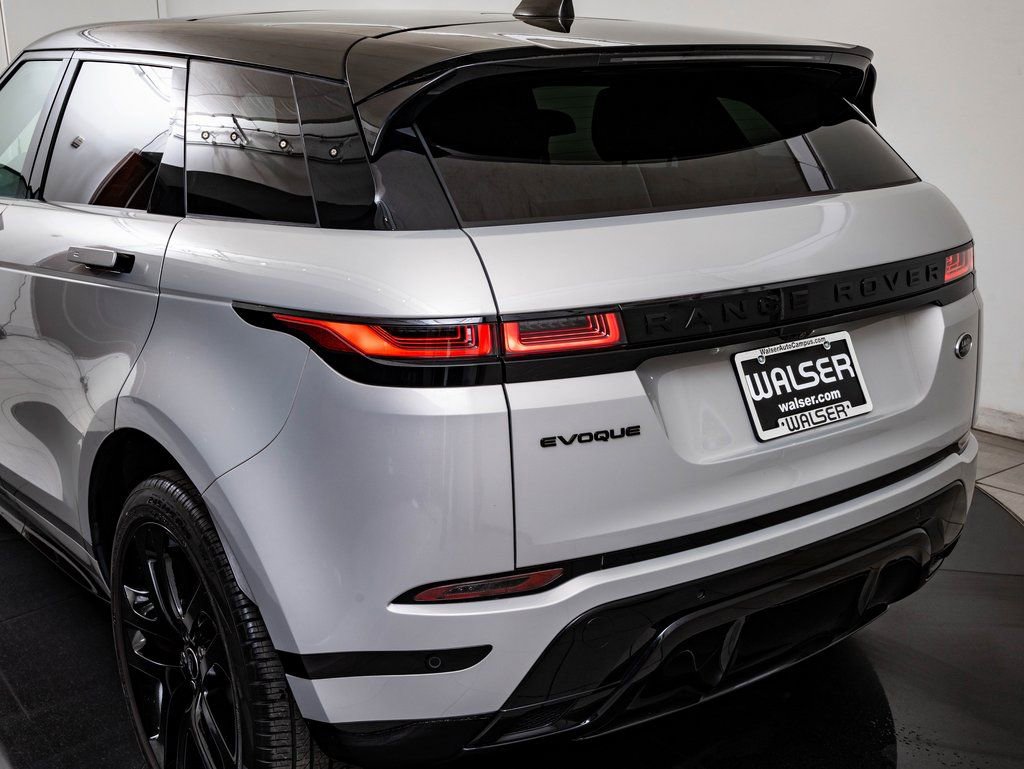 Used 2023 Land Rover Range Rover Evoque R-Dynamic SE AWD/4WD image 19