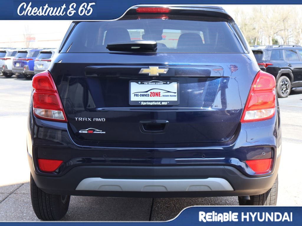Used 2022 Chevrolet Trax LT w/ Driver Confidence Package image 5