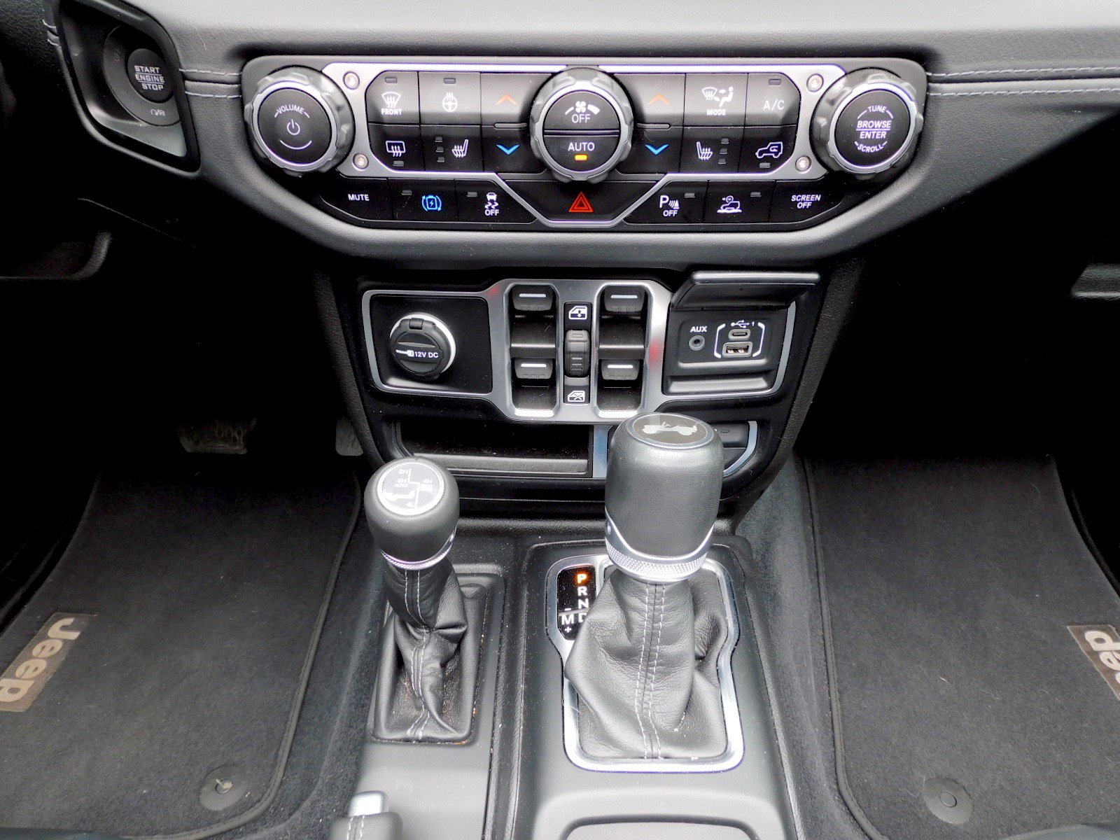 Used 2024 Jeep Wrangler High Altitude AWD/4WD image 12
