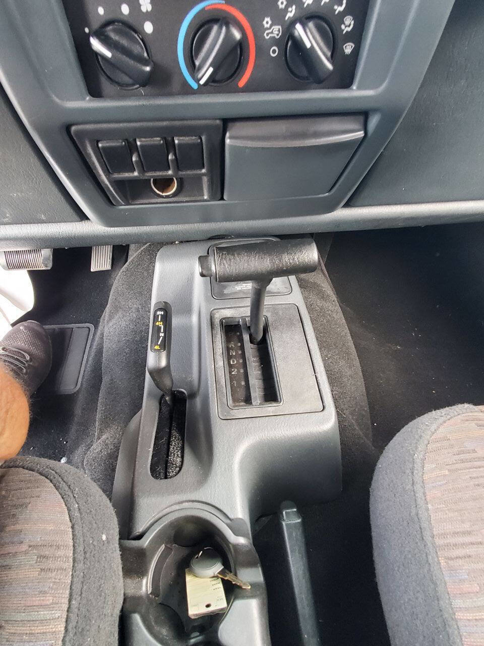 Used 2002 Jeep Wrangler Sport image 21