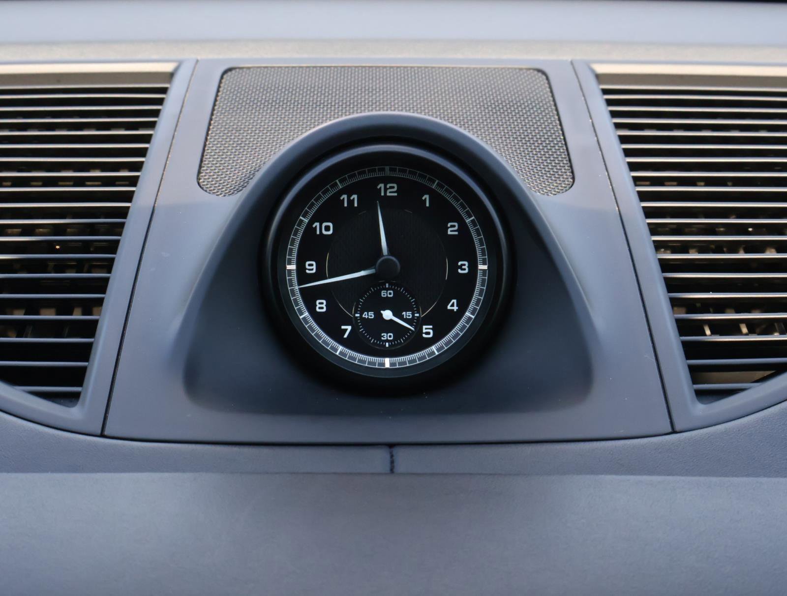 Used 2023 Porsche Macan S image 32