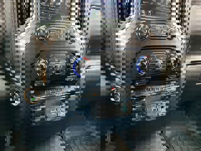 Used 2021 Chevrolet Silverado 1500 RST w/ Z71 Off-Road Package image 26