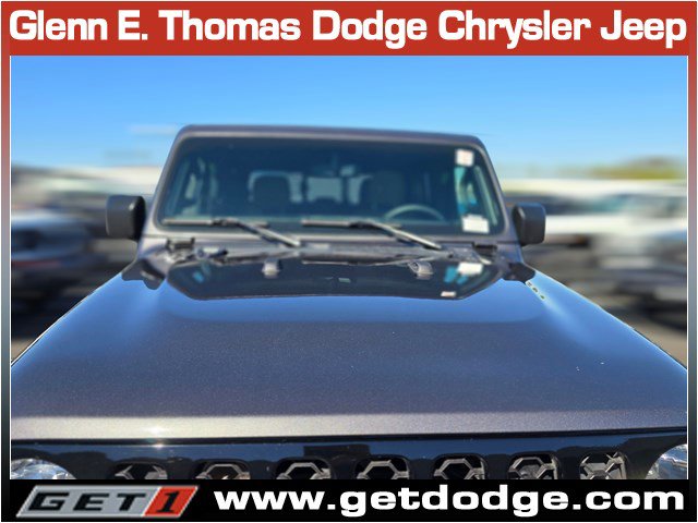 Certified 2023 Jeep Gladiator Willys image 5