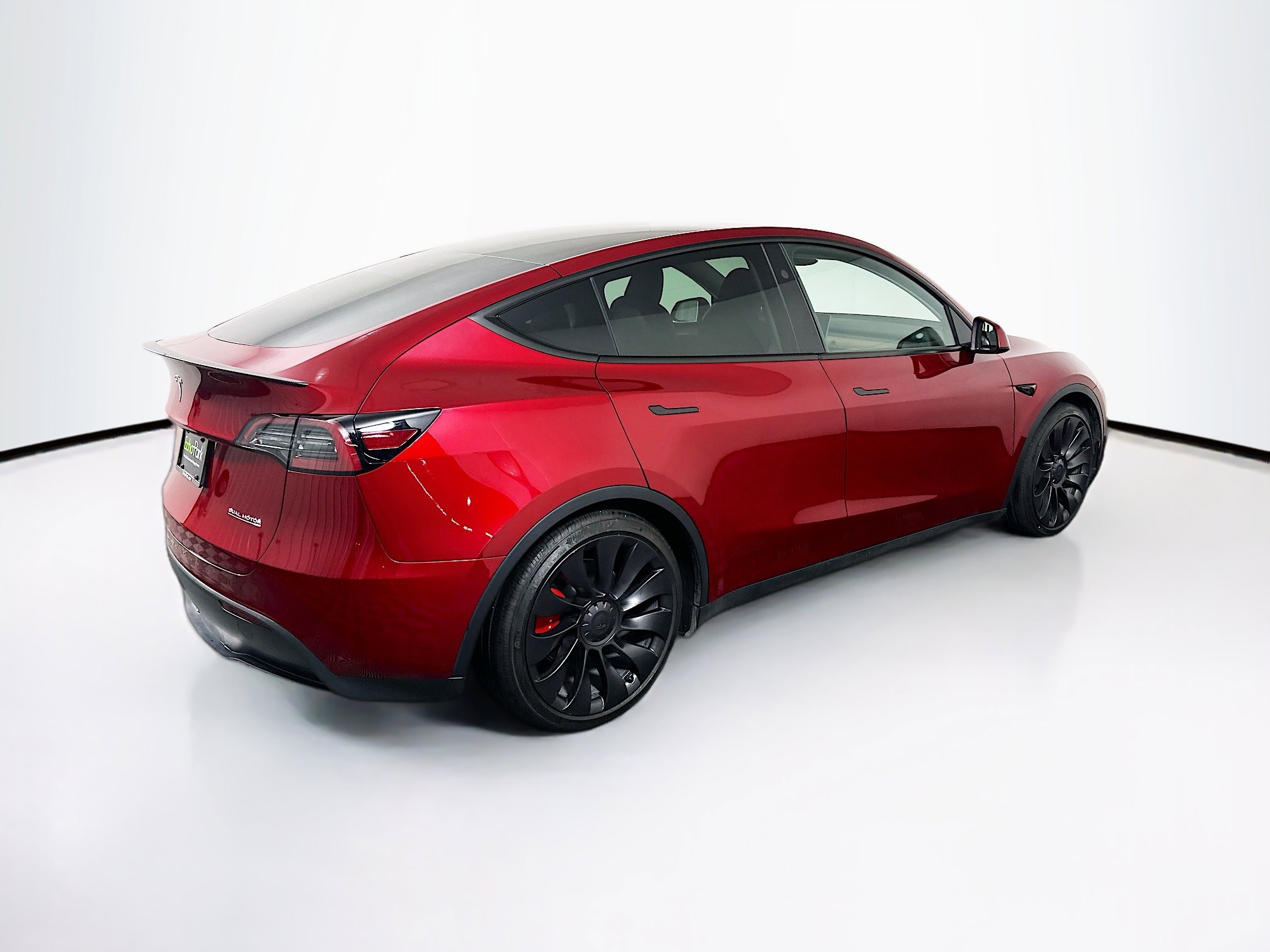 Used 2024 Tesla Model Y Performance image 9