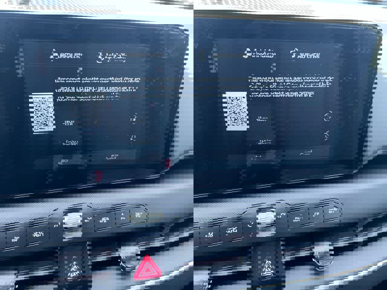 Used 2025 Kia K4 LXS image 18