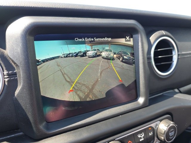 Used 2023 Jeep Wrangler Unlimited Sahara w/ Cold Weather Group image 24