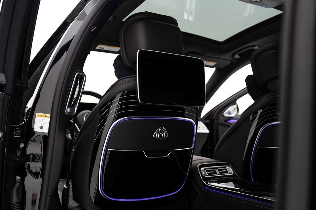 Used 2024 Mercedes-Benz Maybach S 680 4MATIC image 33