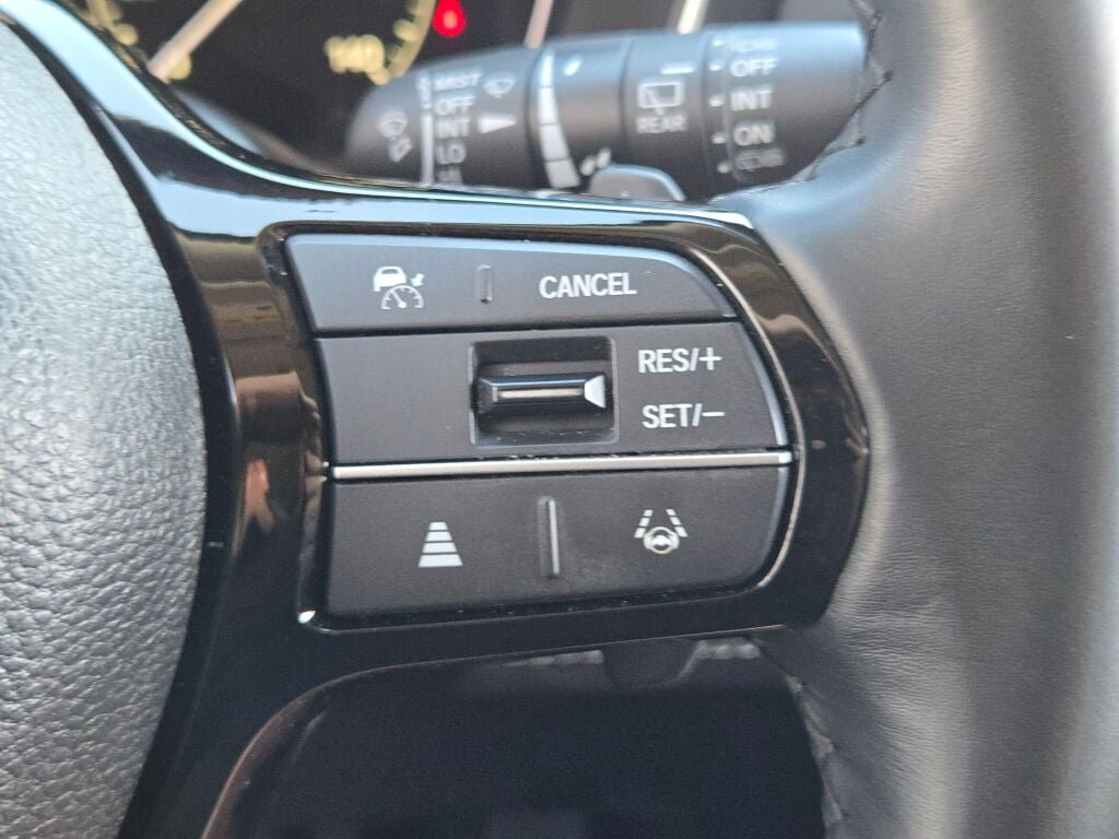 Used 2025 Honda Pilot EX-L image 36