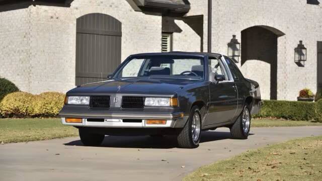 Used 1987 Oldsmobile Cutlass Supreme Salon image 9
