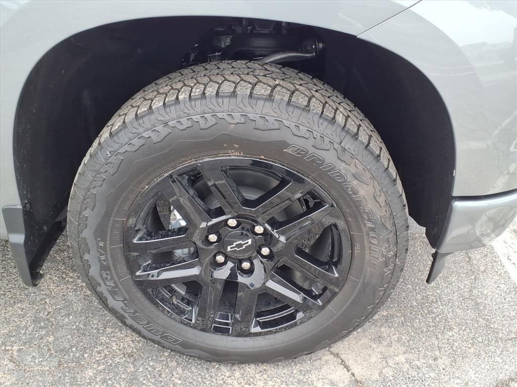 New 2026 Chevrolet Silverado 1500 Custom RWD image 11